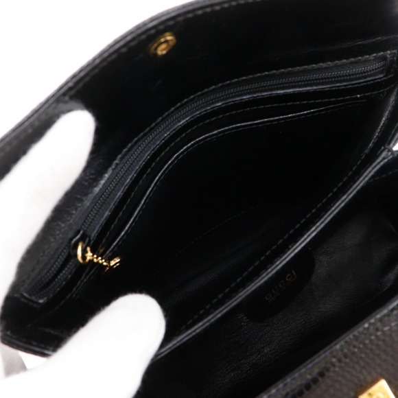 Gucci Old handbag, vintage embossed leather, flap style, for women. - Picture 7 of 16